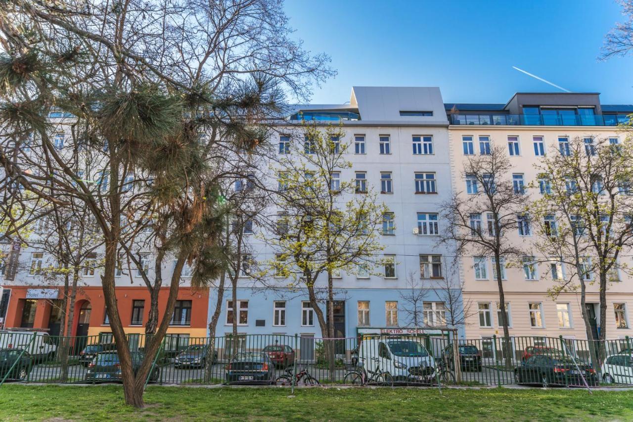 Apartamento Herzlich Willkommen - Küss die Hand 3 Viena Exterior foto