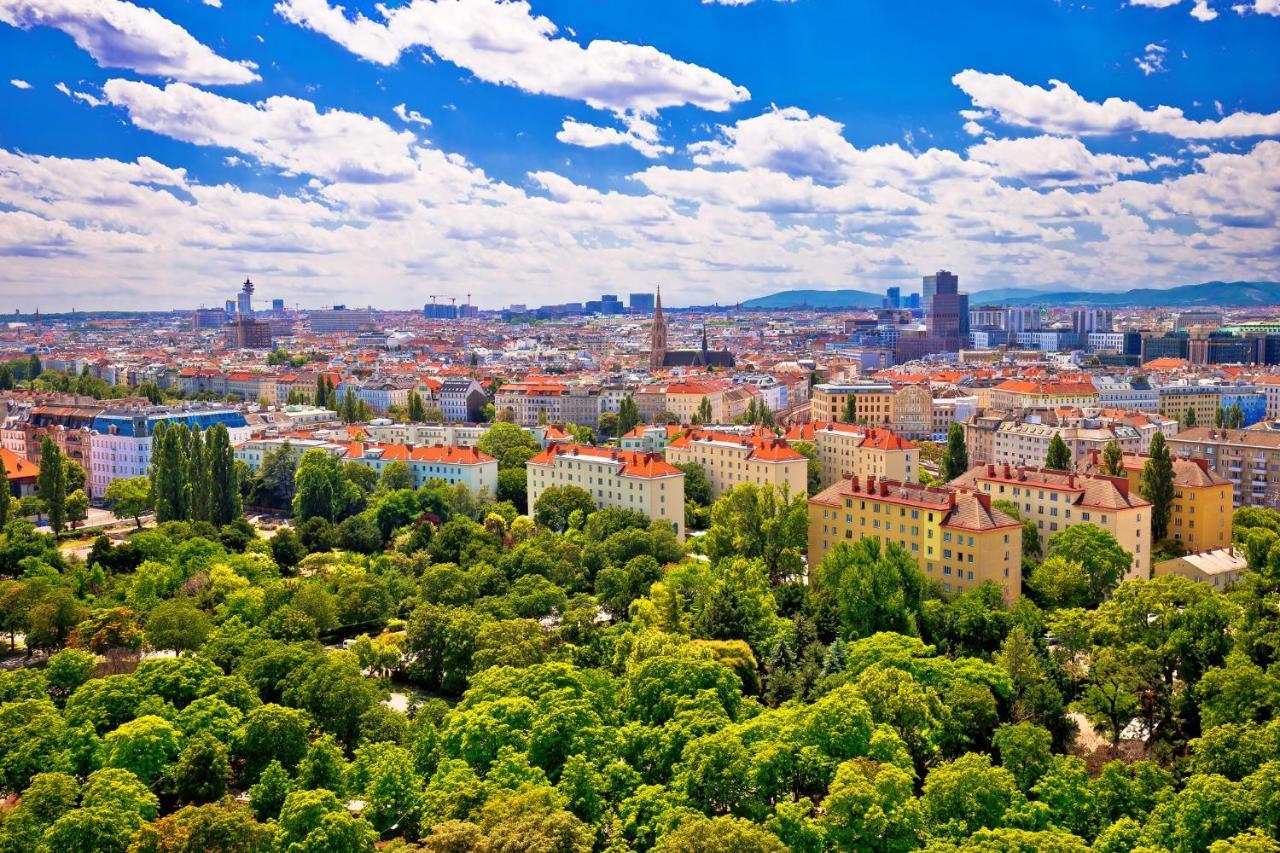 Apartamento Herzlich Willkommen - Küss die Hand 3 Viena Exterior foto